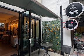 BnB98 Silom Hotel